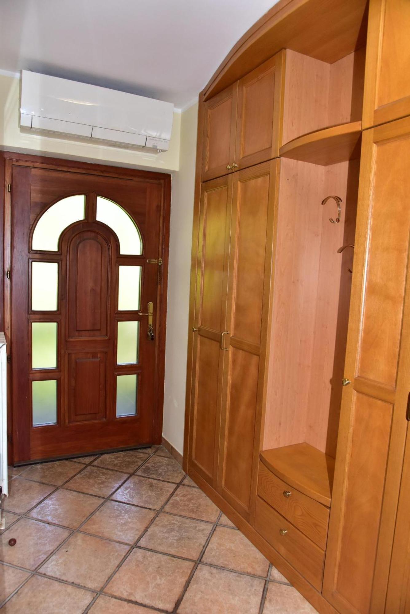 Apartment Jang Tolmin Luaran gambar