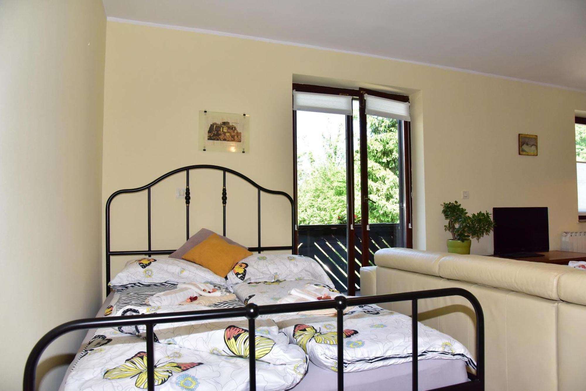 Apartment Jang Tolmin Luaran gambar