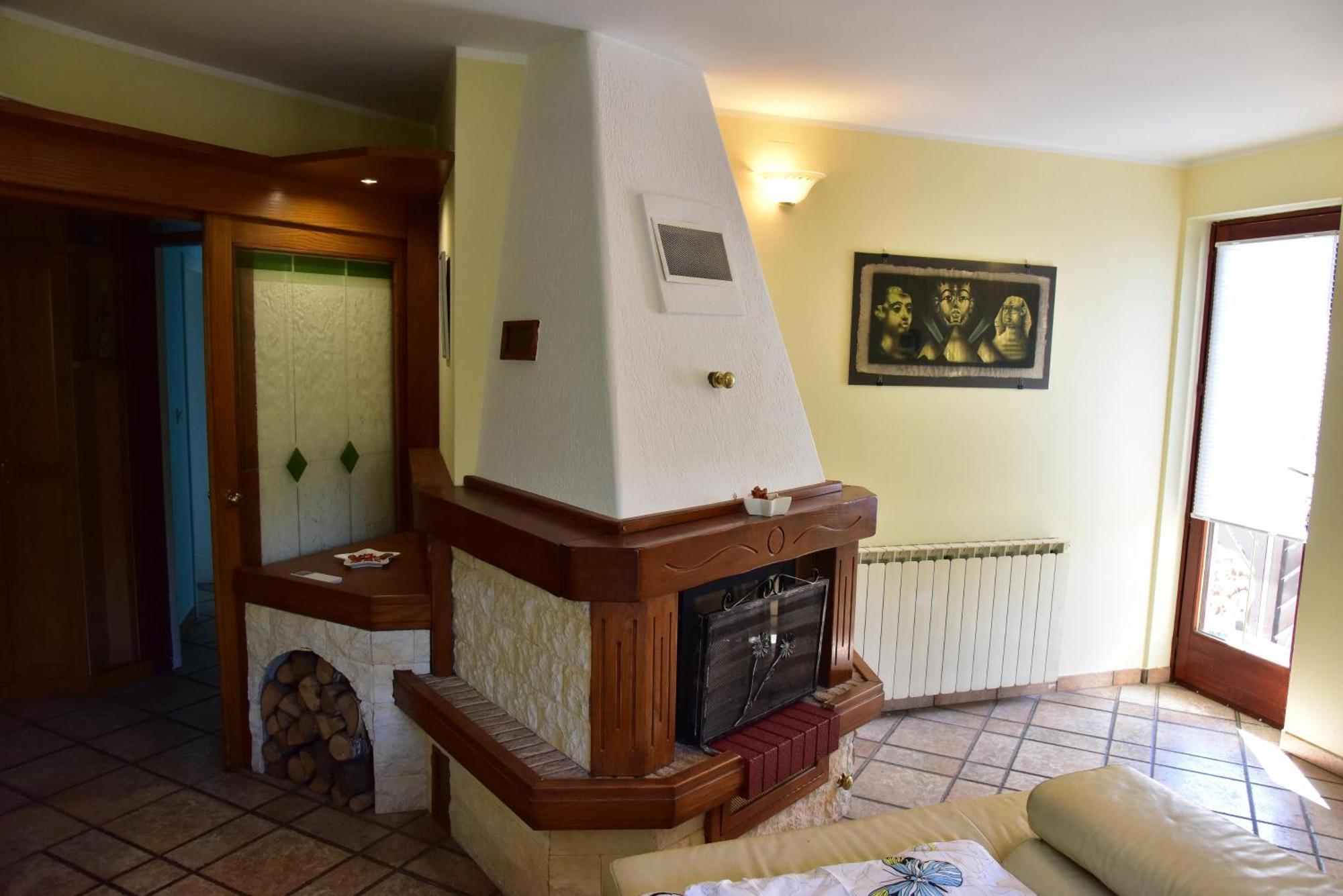 Apartment Jang Tolmin Luaran gambar